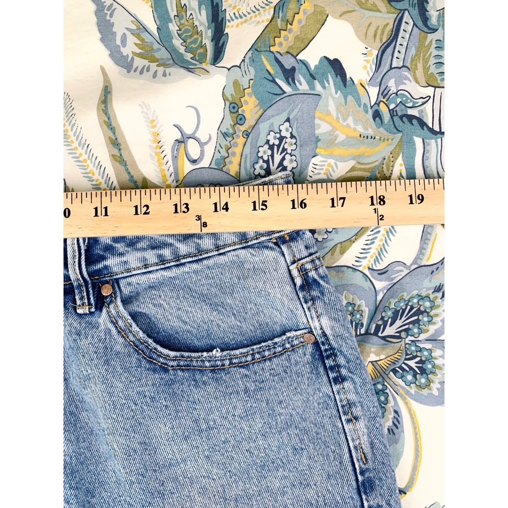 Stradivarius High Waisted Wide Leg Jeans Light Blue Wash Size 10 EUR 42 Baggy - Picture 13 of 16